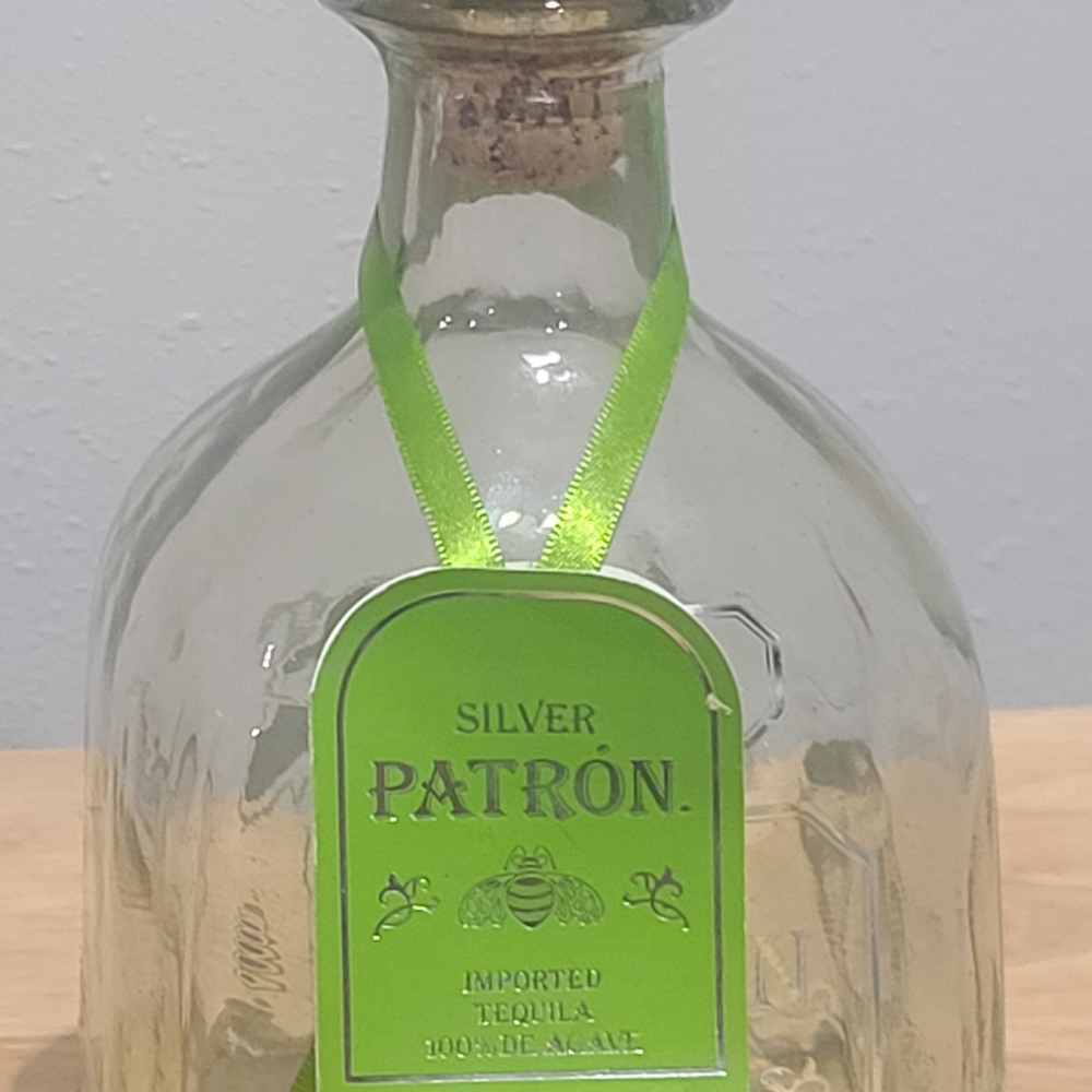 Empty bottle - Picture 2 of 6